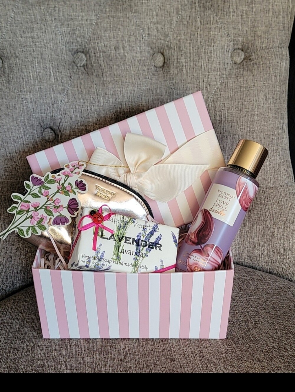 Victoria's Secret Gift Set — Pink & Gold Accents
